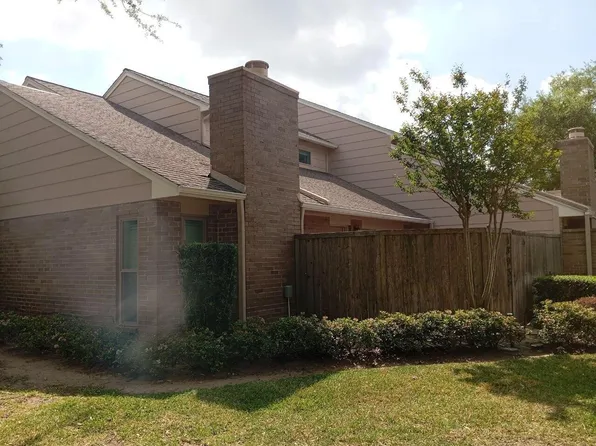 13935 Hollowgreen Dr, Houston, TX 77082