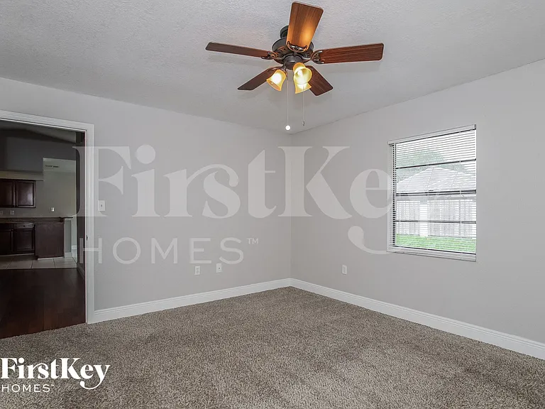114 Keith Ct — Photo 9