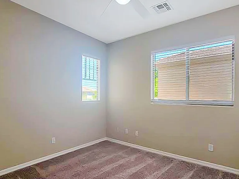 17605 W Crocus Dr — Photo 15