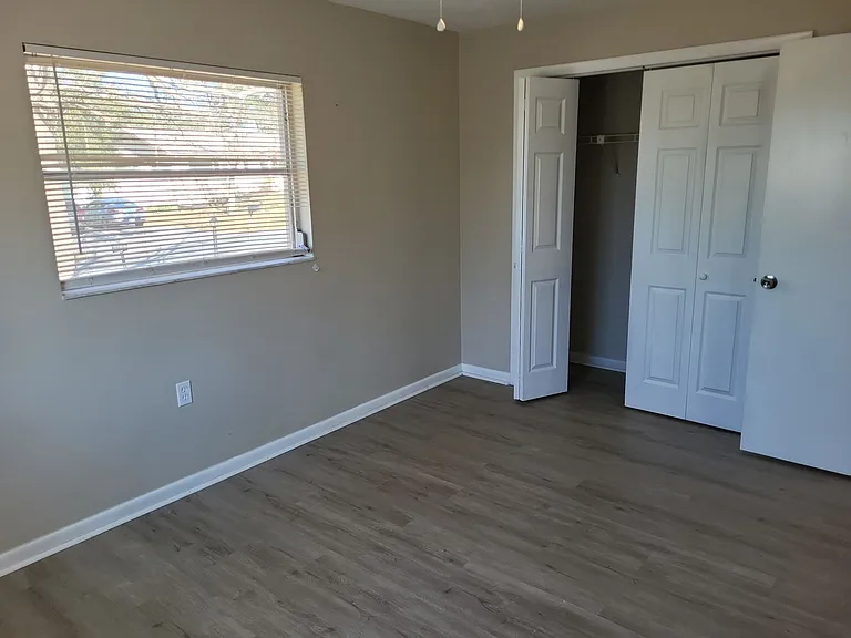 20 New Florida Ave — Photo 7