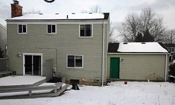 2nd image of 144 Carriage Way