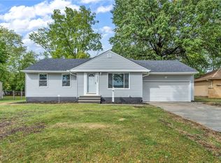 19307 Preston Rd, Warrensville Heights, OH 44128