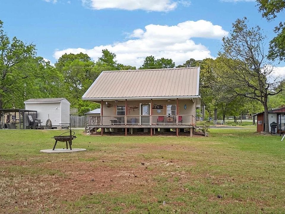 1st image of 22168 Sportsman Dr