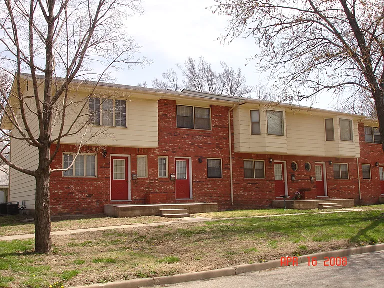 433 N Jackson St #1 — Photo 1