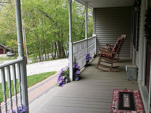 3rd image of 70 Knob Dr