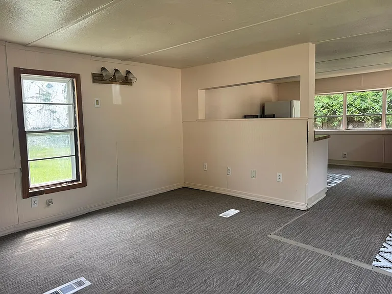 9923 Jacksonville Cato Rd — Photo 4