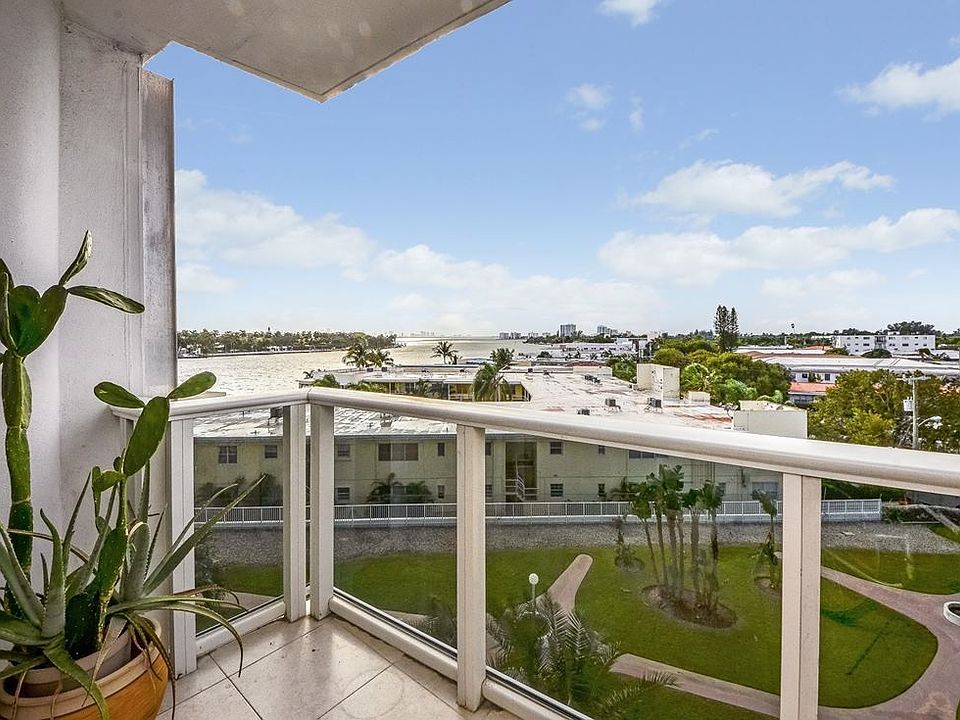 1st image of 900 Bay Dr APT 419