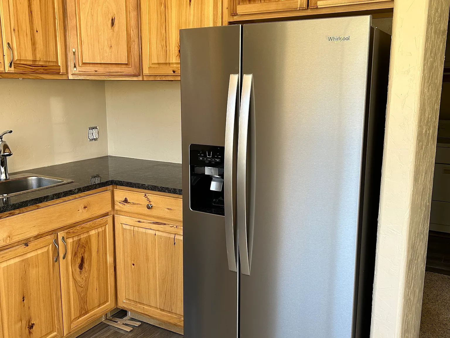 1 bed, 600 sqft, $1,800 — Photo 2