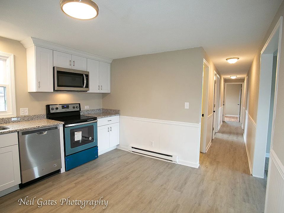 1st image of 18415 W Grand Dr