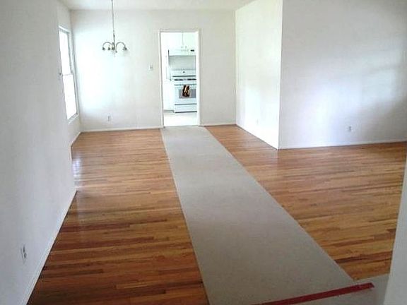 2nd image of 10942 McVine Ave