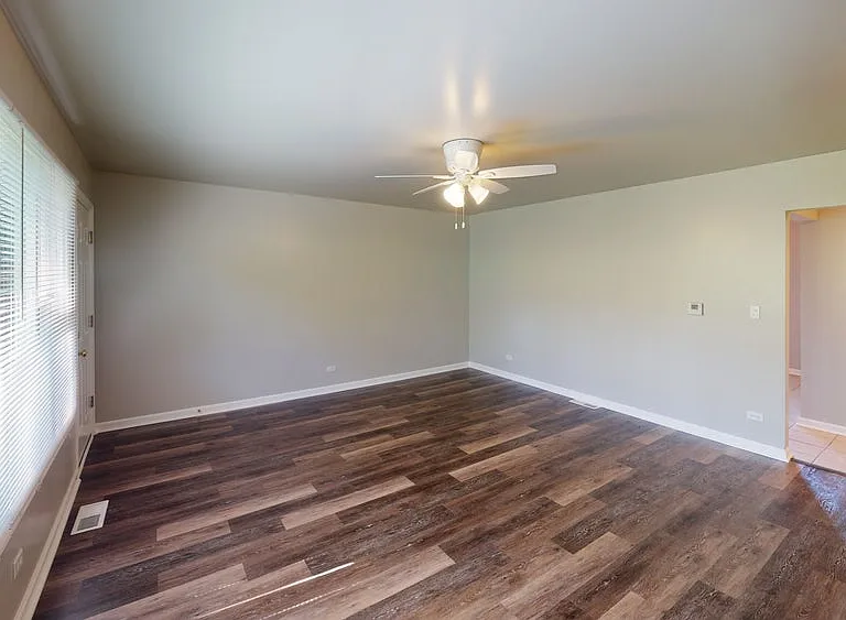 184-188 N Adams St #186 — Photo 7