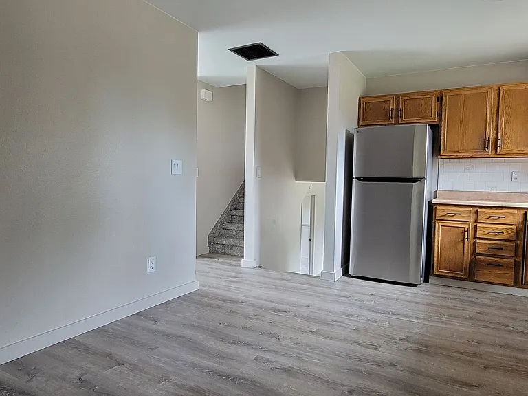 608 Harding Ave — Photo 9