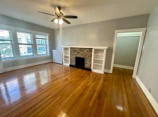 1111 W Balmoral Ave #1, Chicago, IL 60640