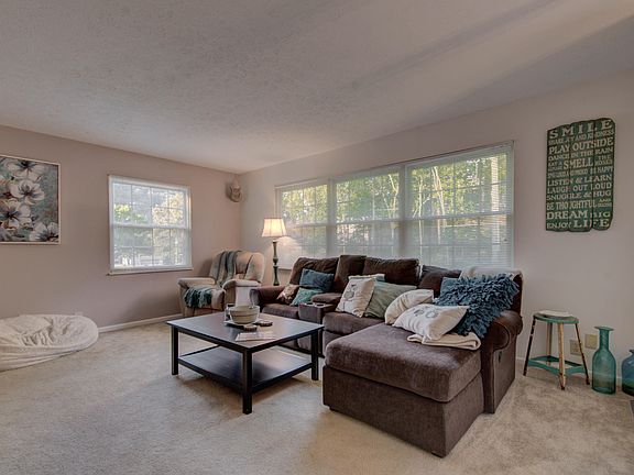 4th image of 620 Woodland Dr