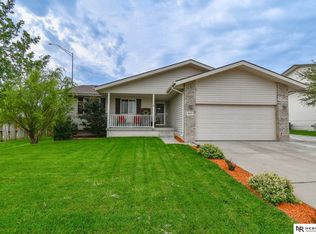 8325 Wendell Way, Lincoln, NE 68516