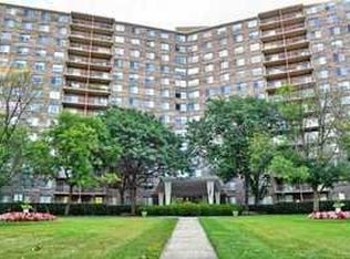 7141 N Kedzie Ave APT 104, Chicago, IL 60645