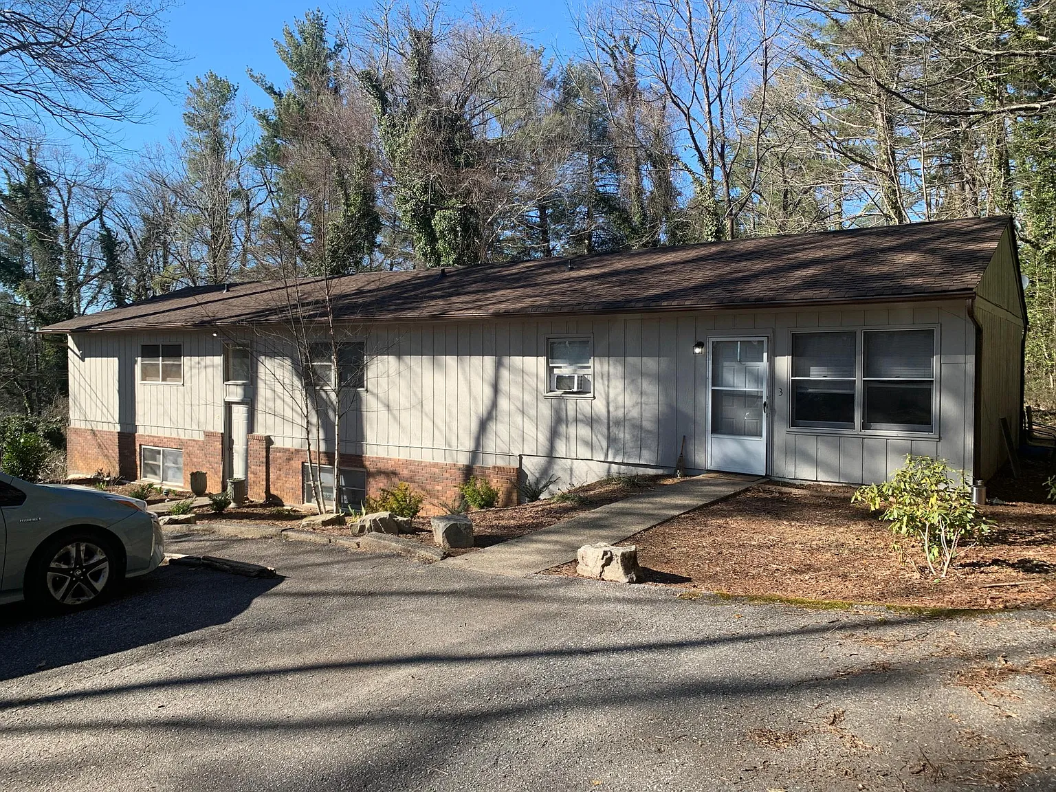 1 bed, $1,075 — Photo 3
