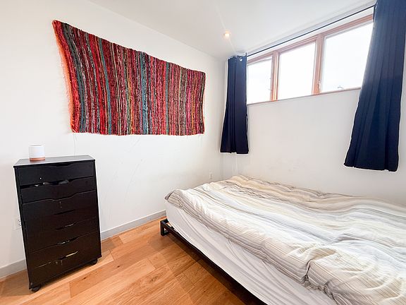 3rd image of 358 Weirfield St #2F