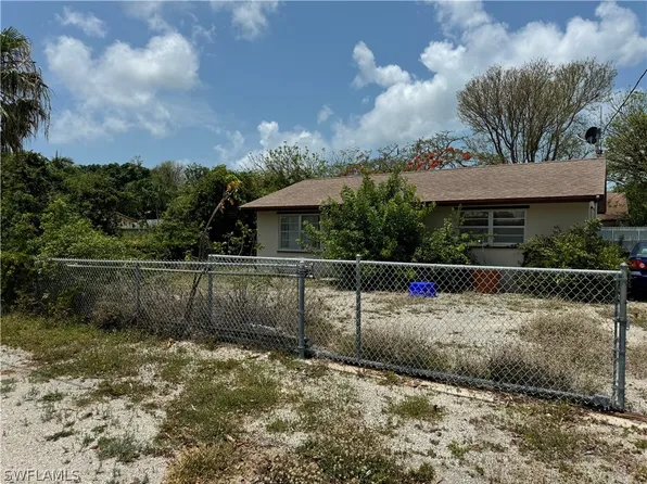 207 2nd St, Key Largo, FL 33037