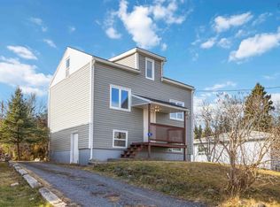 4 Hayes St, Halifax, NS B3R 2B5