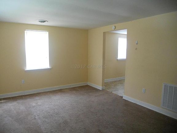 2nd image of 1104 Kenosha Ave