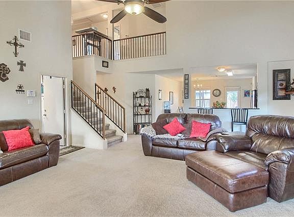 5th image of 13240 Ring Dr
