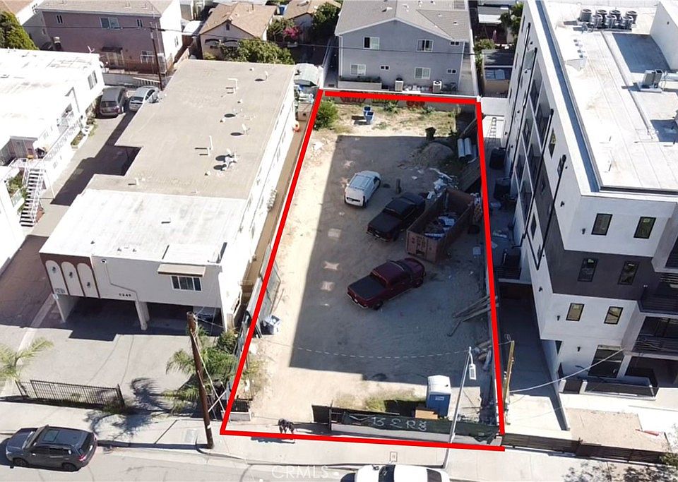 1st image of 5238 Cahuenga Blvd