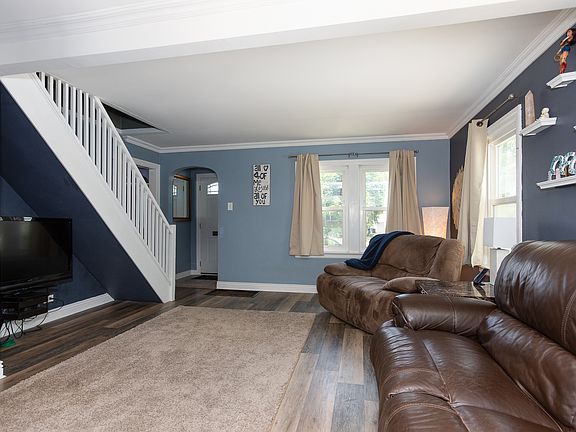 3rd image of 10609 S Central Park Ave