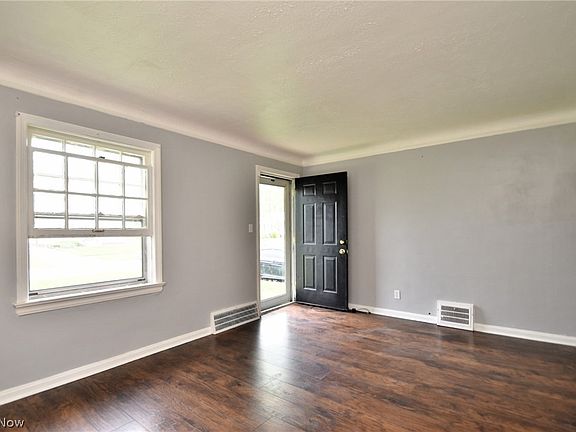 5th image of 5612 Waterbury Ave