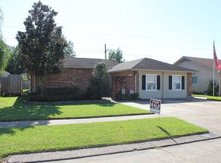 756 Hickory St, Gretna, LA 70056