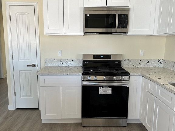 5th image of 612 Terrace Drive