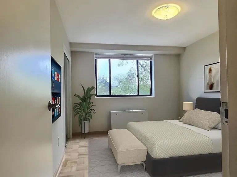 5112 Macarthur Blvd NW #111 — Photo 3