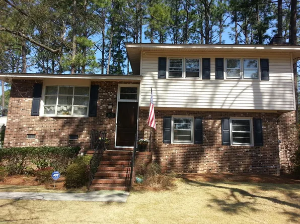 2612 Elmhurst Dr, Fayetteville, NC 28304