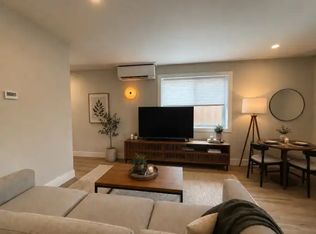 236 Codrington St #1A, Barrie, ON L4M1S3