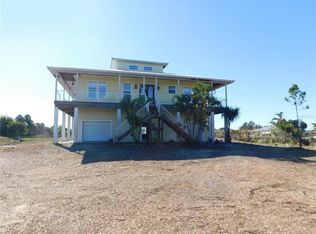 935 Bayshore Dr, Terra Ceia, FL 34250