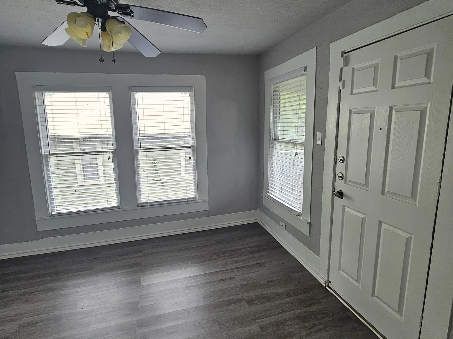 2 bed, 950 sqft, $1,099 — Photo 3