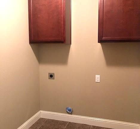 5th image of 979 S Hoddle Pl