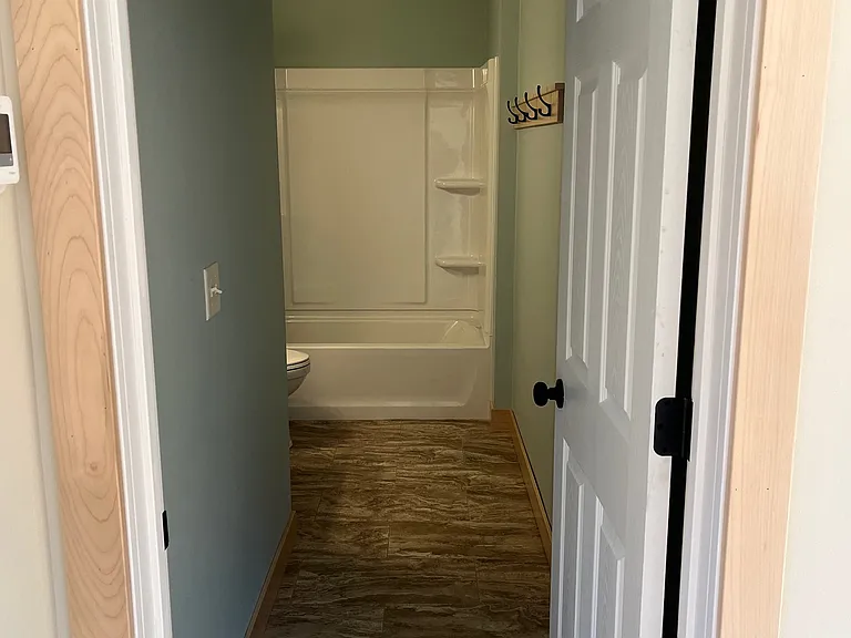 803 Fleming Ave — Photo 6