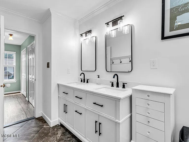 38 Devon Ct — Photo 15