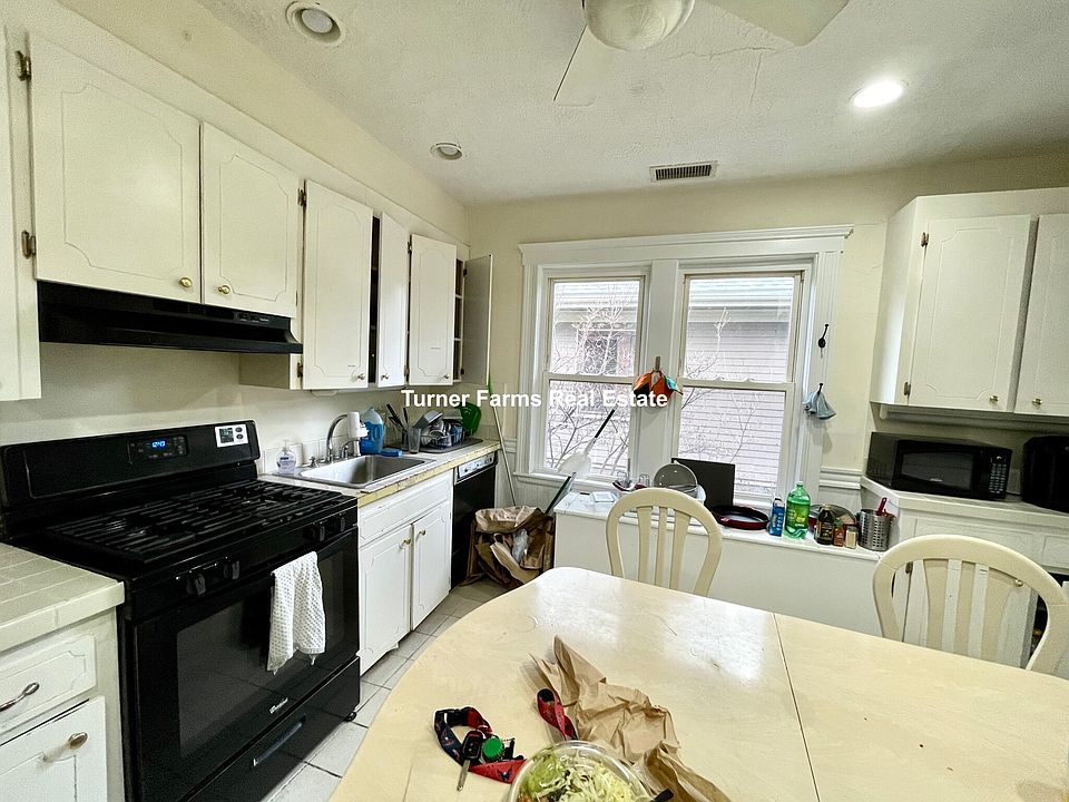 1st image of 207 Boston Ave #A1