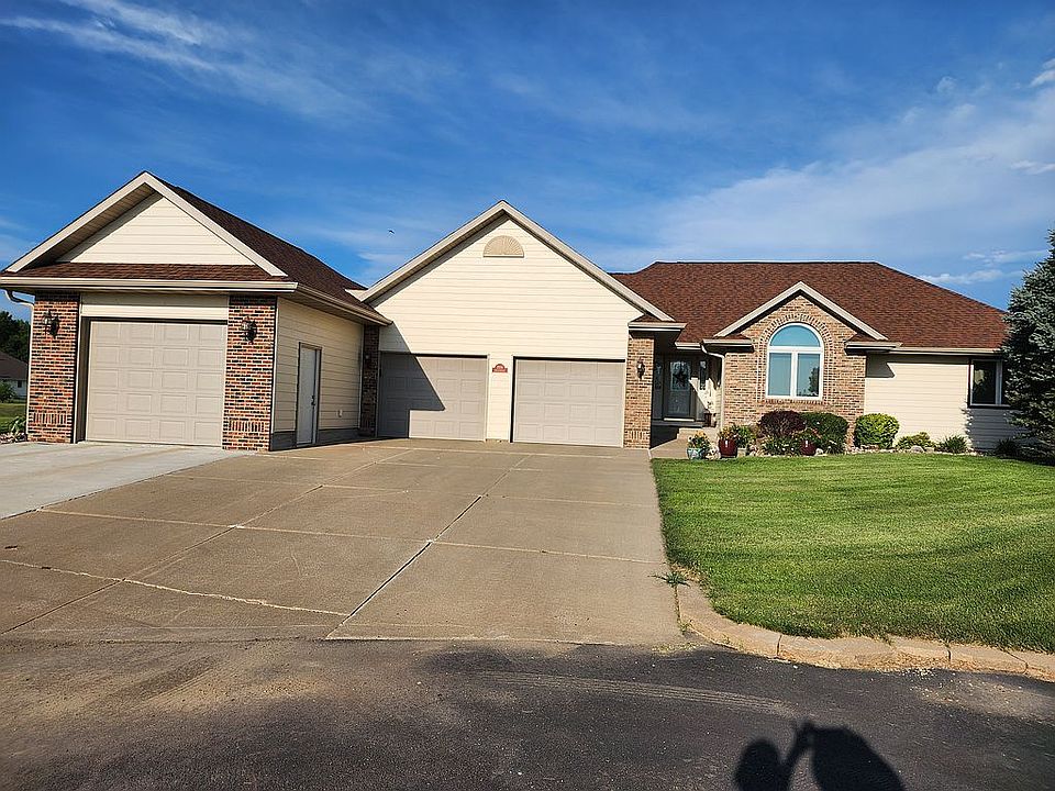 1st image of 1504 Aspen Cir #1504