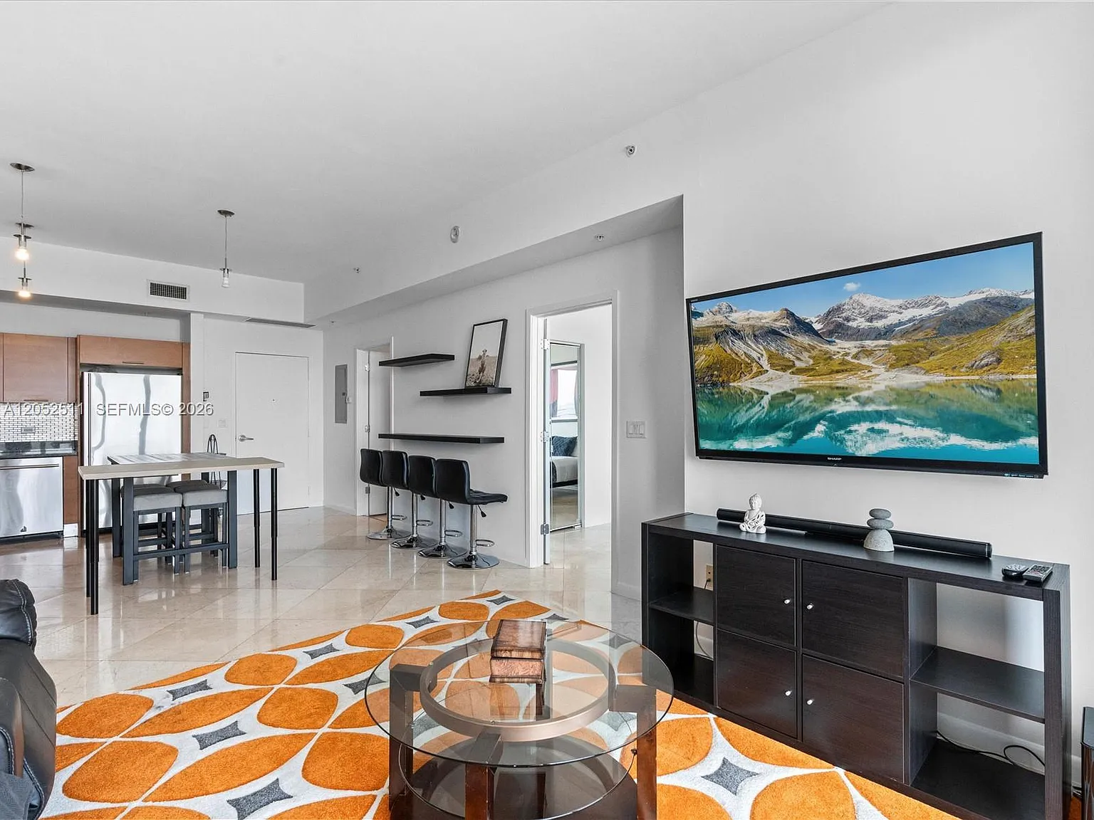 Two Midtown Miami Condo — Photo 4