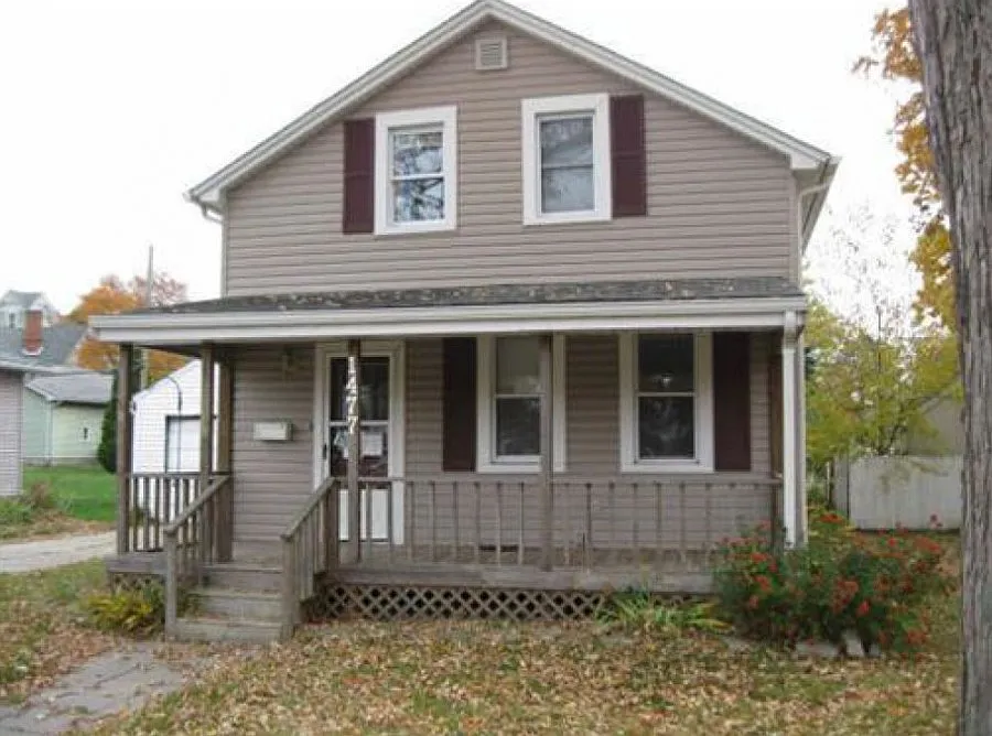 1477 Goffe St photo 1