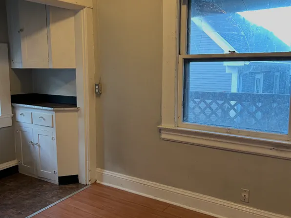 2155 NW Everett St APT 13, Portland, OR 97210