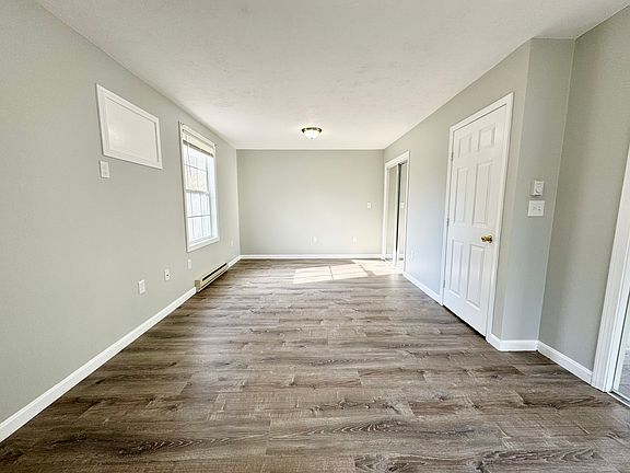 3rd image of 576B Worcester St APT 3