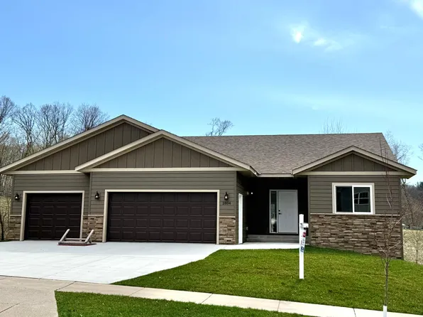 2804 Oak Lawn Dr, Northfield, MN 55057