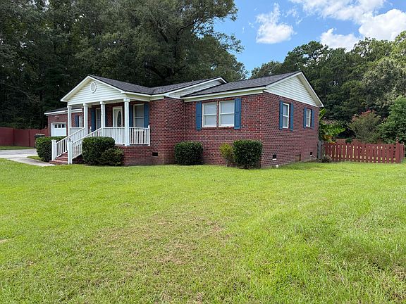 3rd image of 129 Lindy Creek Rd