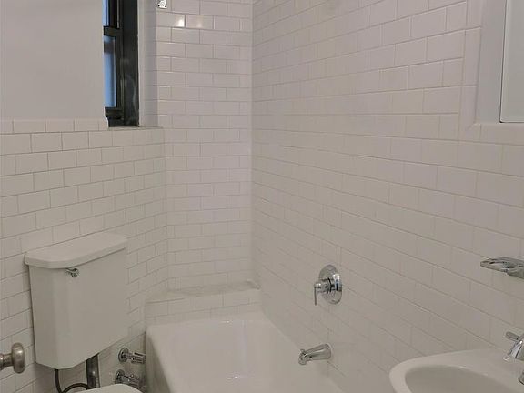 3rd image of 519 E 78th St APT 2D