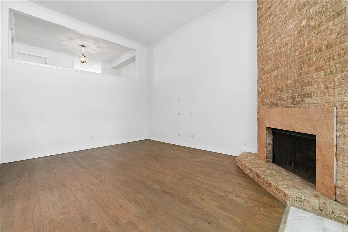 3 bed, 2.5 bath, 1835 sqft, $3,900 — Photo 4