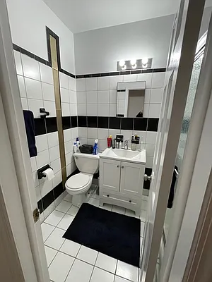 Rented by Buchbinder & Warren | media 9